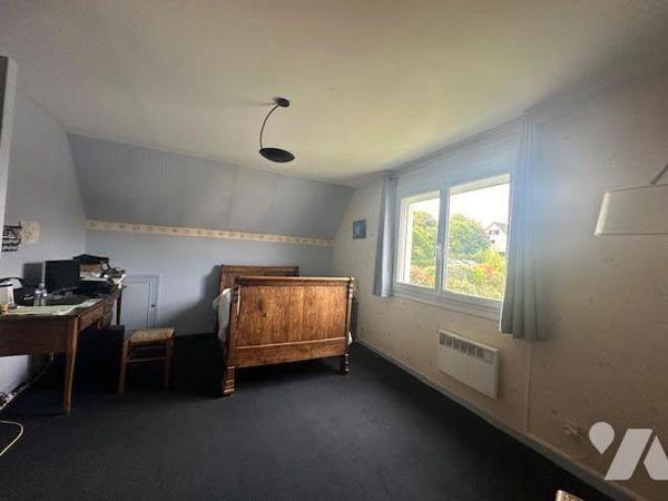 A VENDRE Maison individuelle de 1974, à AMFREVILLE-LA-MI-VOIE (à proximité de MESNIL-ESNARD), d...