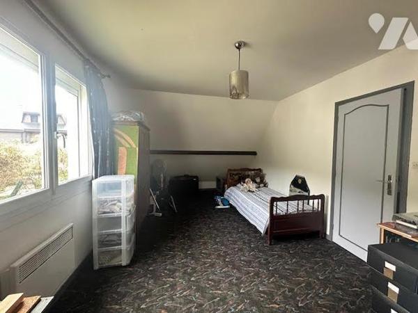 A VENDRE Maison individuelle de 1974, à AMFREVILLE-LA-MI-VOIE (à proximité de MESNIL-ESNARD), d...