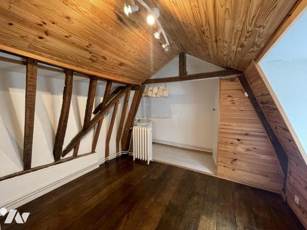 CAMBRAI HYPER-CENTRE – Prestigieuse Demeure Bourgeoise de 1930 (374 m²) | DPE C (PAC) | Jardin & Pot