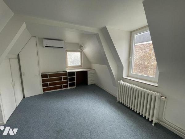 CAMBRAI HYPER-CENTRE – Prestigieuse Demeure Bourgeoise de 1930 (374 m²) | DPE C (PAC) | Jardin & Pot