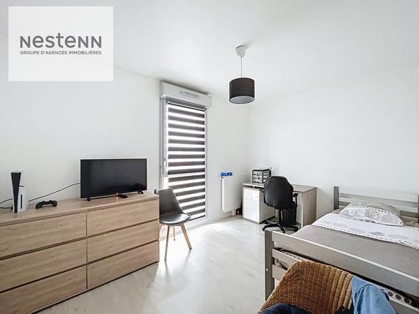 MONTLHÉRY Appartement contemporain de 74 m² 3 chambres avec balcon et double parking quelques minutes de toutes les commodités