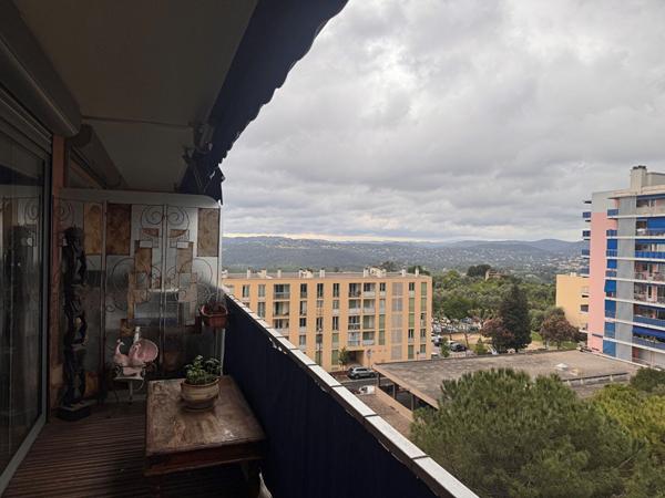 Appartement 3 pièces - 63m² - vue dégagée - GRASSE