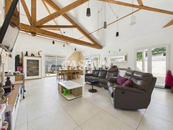 Vente Maison 6 pièces de 175m² - 38230 Tignieu-Jameyzieu