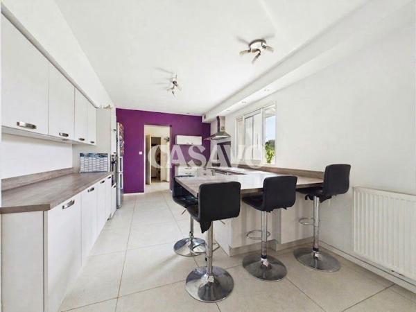 Vente Maison 6 pièces de 175m² - 38230 Tignieu-Jameyzieu