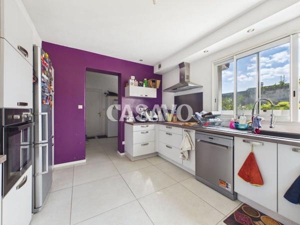 Vente Maison 6 pièces de 175m² - 38230 Tignieu-Jameyzieu
