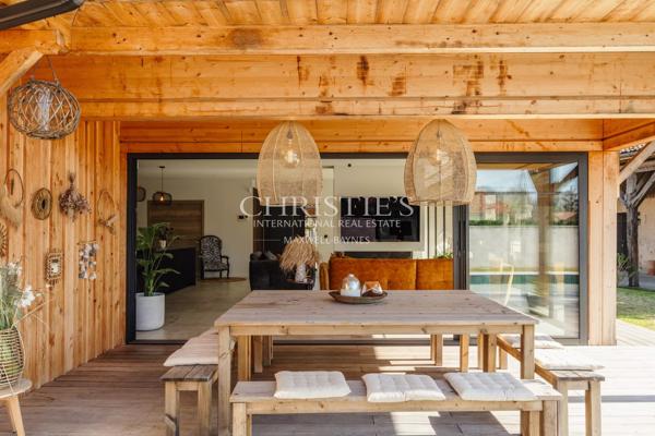 Maison contemporaine de 2023 + grange à rénover (200 m2). 3 chambres. 1 bureau