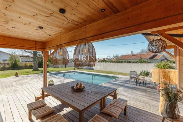 Maison contemporaine de 2023 + grange à rénover (200 m2). 3 chambres. 1 bureau