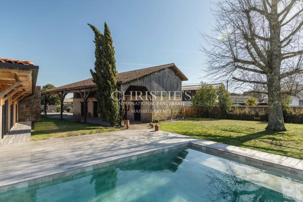 Maison contemporaine de 2023 + grange à rénover (200 m2). 3 chambres. 1 bureau