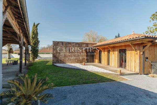 Maison contemporaine de 2023 + grange à rénover (200 m2). 3 chambres. 1 bureau