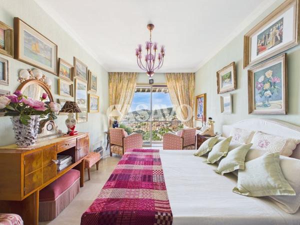 Vente Appartement 2 pièces de 55m² - 06230 Villefranche-sur-Mer