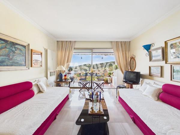 Vente Appartement 2 pièces de 55m² - 06230 Villefranche-sur-Mer