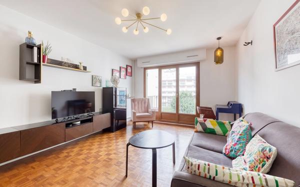 Appartement à louer    3 pièces • 61,74 m2 Paris 19