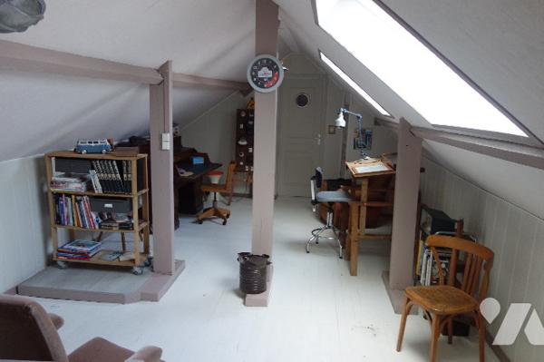 Maison, grange et jardin