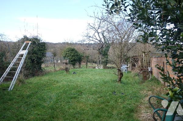 Maison, grange et jardin