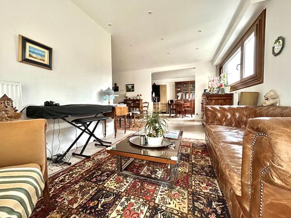 Appartement Poissy 5 pièce(s) 103 m2 €390 000 ** - Référence 9104