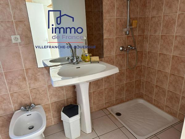 Maison 186 m², 5 chambres et grand garage sur 828 m² de terrain