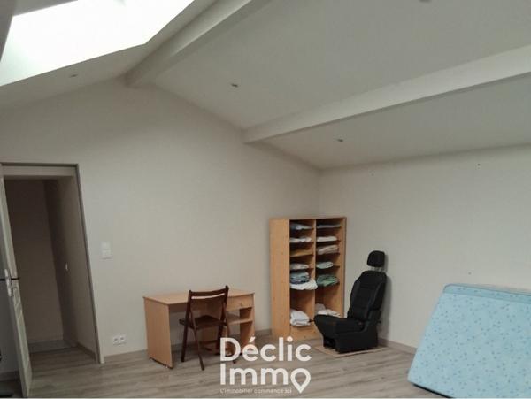 Vente longere Courcome, 280m² 11 pièces 364 000€ avec piscine