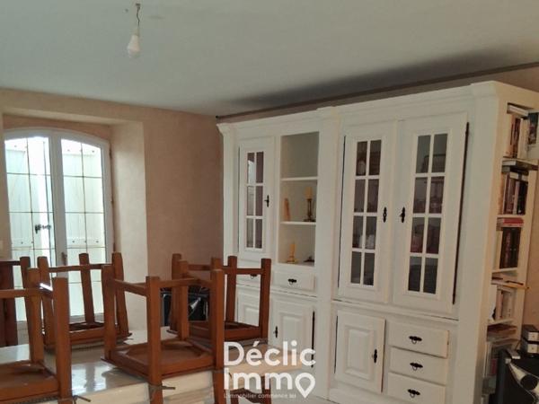 Vente longere Courcome, 280m² 11 pièces 364 000€ avec piscine