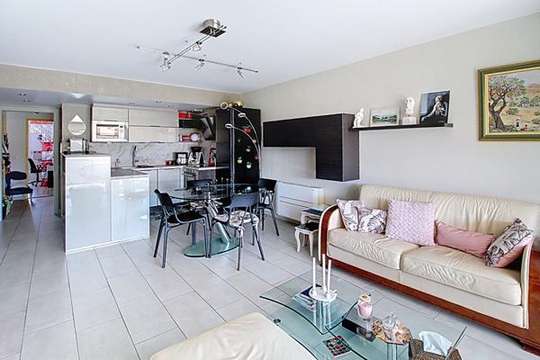 A VENDRE ! Appartement Draguignan 3 pièces 69 m² avec garage et piscine