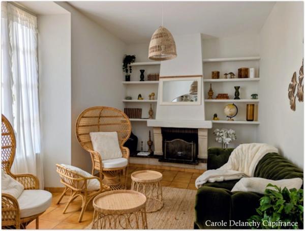 Propriété de caractère de 170 m² + maisonnette 30 m², classée 3 épis Gite de France sur 2 500 m² Vue Pyrénées.