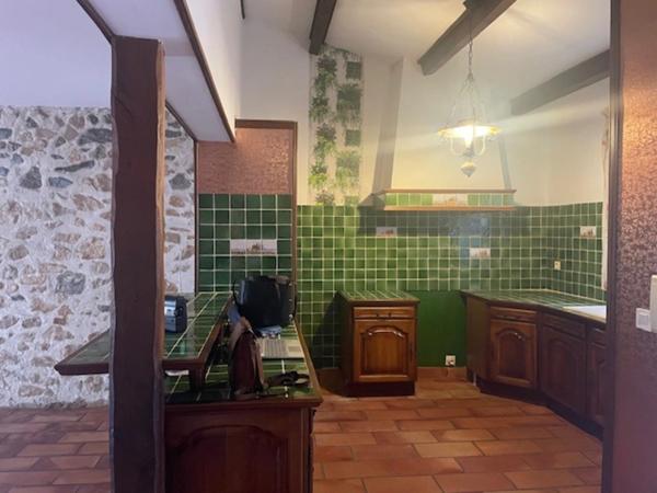 MARSEILLE 9EME Maison Mitoyenne à vendre 5 pièces 699 000 EUROS, 184m2 au sol, 166m2 carrez, 120M2 TERRAIN