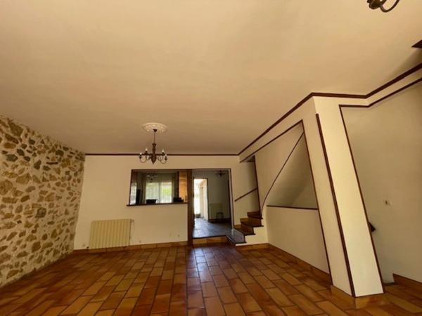 MARSEILLE 9EME Maison Mitoyenne à vendre 5 pièces 699 000 EUROS, 184m2 au sol, 166m2 carrez, 120M2 TERRAIN