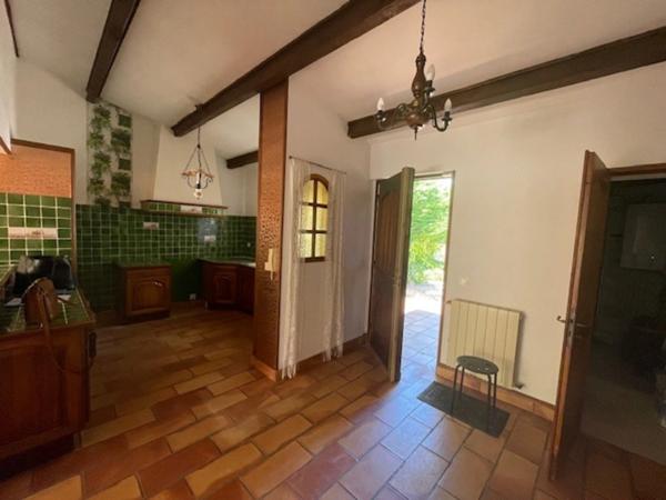 MARSEILLE 9EME Maison Mitoyenne à vendre 5 pièces 699 000 EUROS, 184m2 au sol, 166m2 carrez, 120M2 TERRAIN