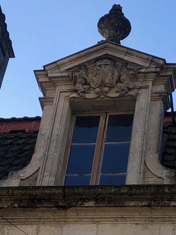 Dpt (32) NOGARO proche, ELEGANTE MAISON DE NOTABLES, économique, du XIXs 600M2, parc séculaire, dépendances en U, 11 ha, sans travaux,