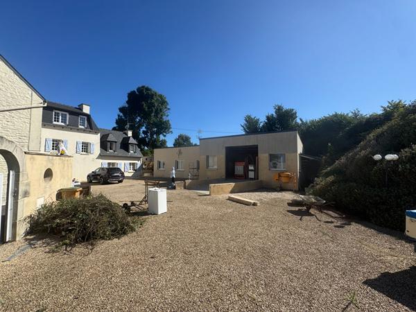 Maison avec bâtiment à Plérin