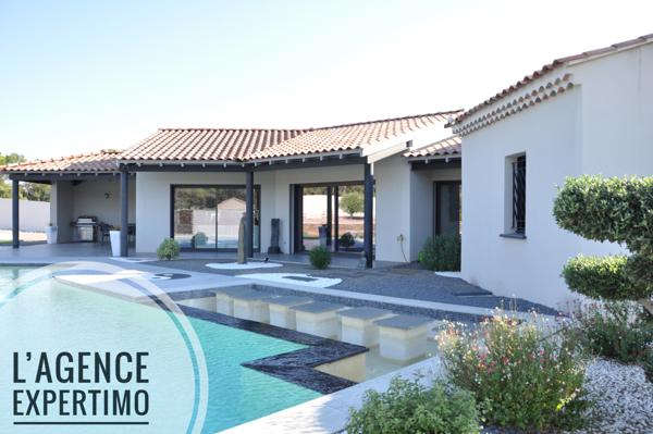 Uchaux (84100) Prestations de luxe pour cette superbe maison d'architecte de plain-pied