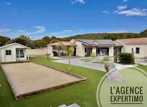 Uchaux (84100) Prestations de luxe pour cette superbe maison d'architecte de plain-pied