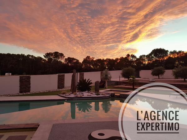 Uchaux (84100) Prestations de luxe pour cette superbe maison d'architecte de plain-pied