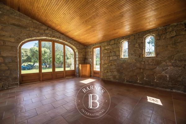 Ajaccio, Villa 5 Chambres -  197 m² à vendre