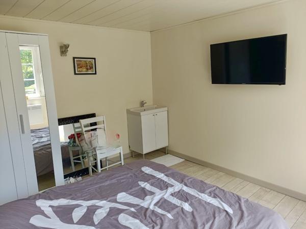 Maison
                                                                                                                                                                                                                                                                                                                        7 pièce(s)                                                                                                                                                                                                          5 chambre(s)                                                                                                                                                                                                          112  m²