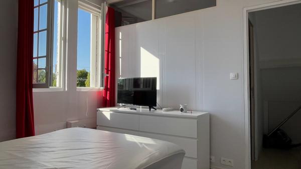 Maison
                                                                                                                                                                                                                                                                                                                        7 pièce(s)                                                                                                                                                                                                          5 chambre(s)                                                                                                                                                                                                          112  m²