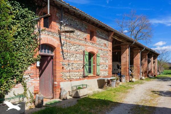 Maison à vendre |  Cintegabelle |  11 pièces | 390 m²