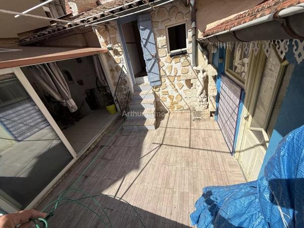 Vente                                                      Maison de ville
                        
                     7 pièces                      225 m2                     à Clermont-l'Hérault