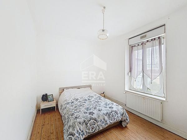 Maison Mont Saint Martin 8 pièce(s) 177 m2