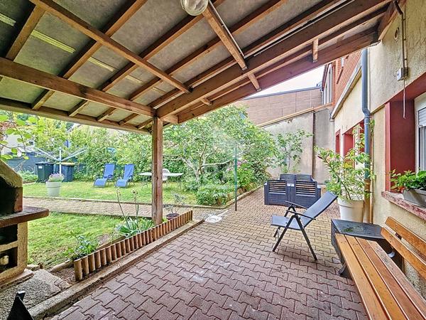 Maison Mont Saint Martin 8 pièce(s) 177 m2