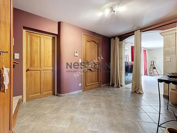 Maison Camaret Sur Aigues 8 pièce(s) 180 m2 avec jardin 1100m²