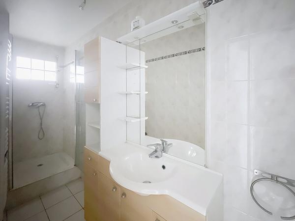 SAINT AVOLD - studio 1 pièce