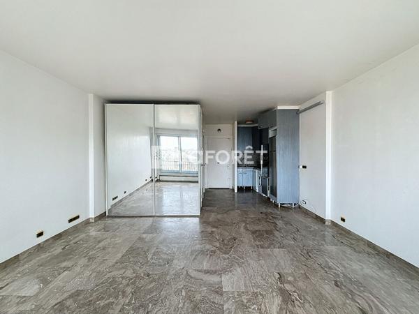 Location appartement Paris 08 - 1 pièce(s) - 35 m² - 1 370 €/mois