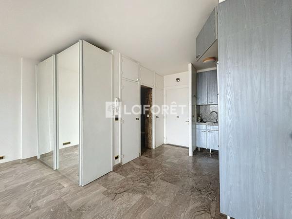 Location appartement Paris 08 - 1 pièce(s) - 35 m² - 1 370 €/mois