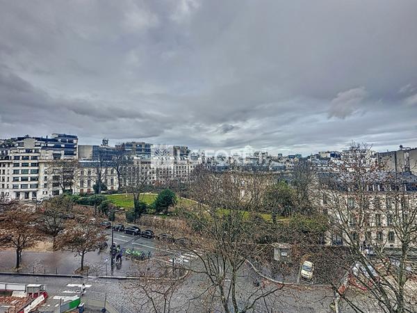 Location appartement Paris 08 - 1 pièce(s) - 35 m² - 1 370 €/mois