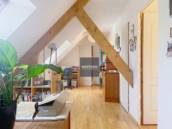 Maison familiale quatre chambres et deux bureaux à La Chapelle sur Erdre