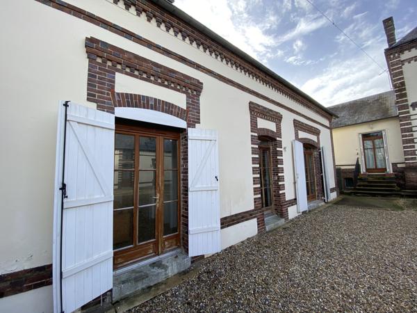 Appartement
                                                                                                                                                                                                                                                                                                                        2 pièce(s)                                                                                                                                                                                                          1 chambre(s)                                                                                                                                                                                                          33  m²