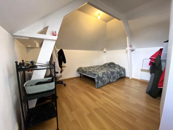 Appartement
                                                                                                                                                                                                                                                                                                                        2 pièce(s)                                                                                                                                                                                                          1 chambre(s)                                                                                                                                                                                                          33  m²