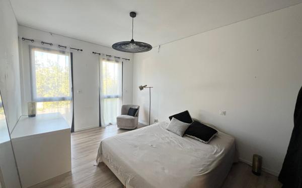 Maison à vendre    5 pièces • 15 m2 Bordeaux