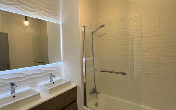 Maison à vendre    5 pièces • 15 m2 Bordeaux