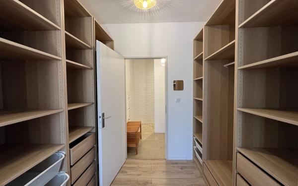 Maison à vendre    5 pièces • 15 m2 Bordeaux